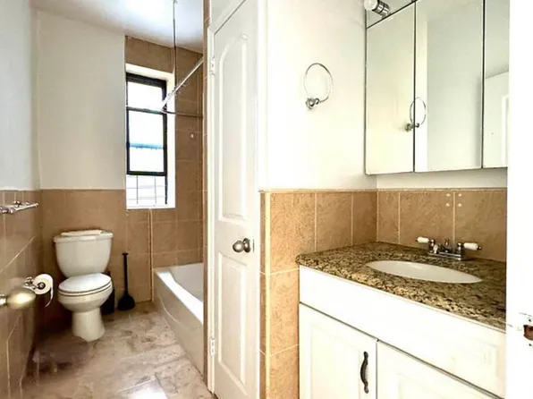 854 West 180th Street UNIT 5E image 4 of 5