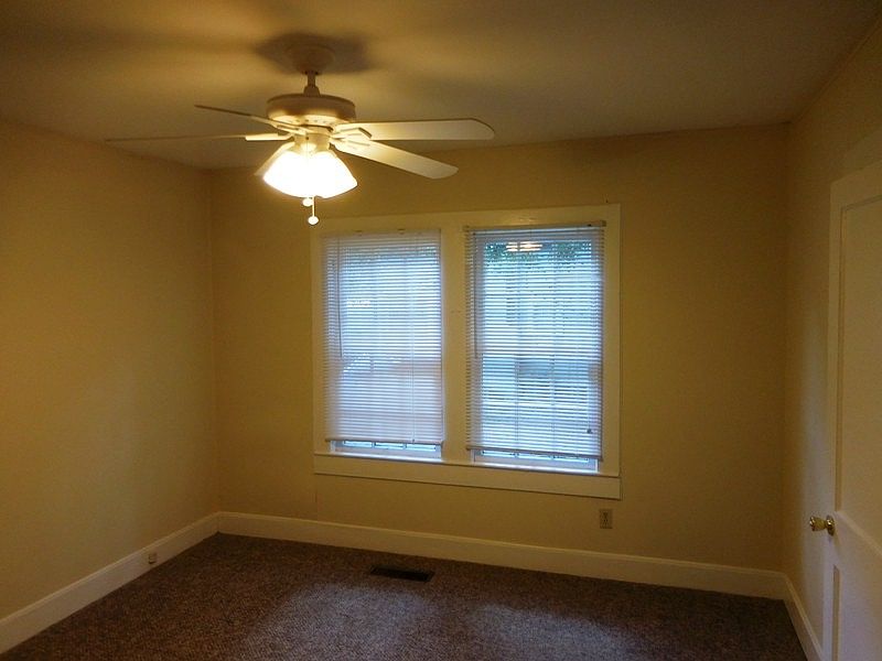 1st image of 225 W 5th Ave