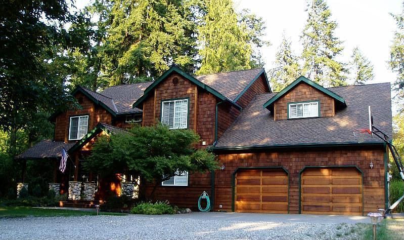 Classic NW Shingled home on .92 acres