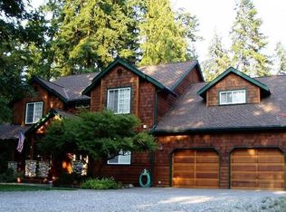 10267 Sunrise Pl NE, Bainbridge Island, WA 98110