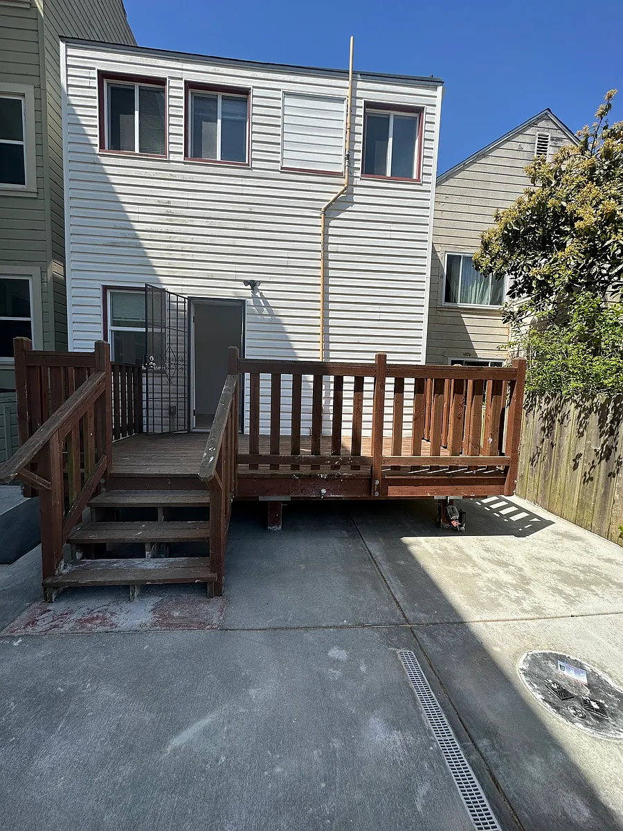 Building Photo - 1454 20th Ave #A
