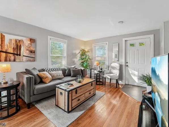 230 Lafayette Place  Unit 4D, Englewood City, NJ 07631