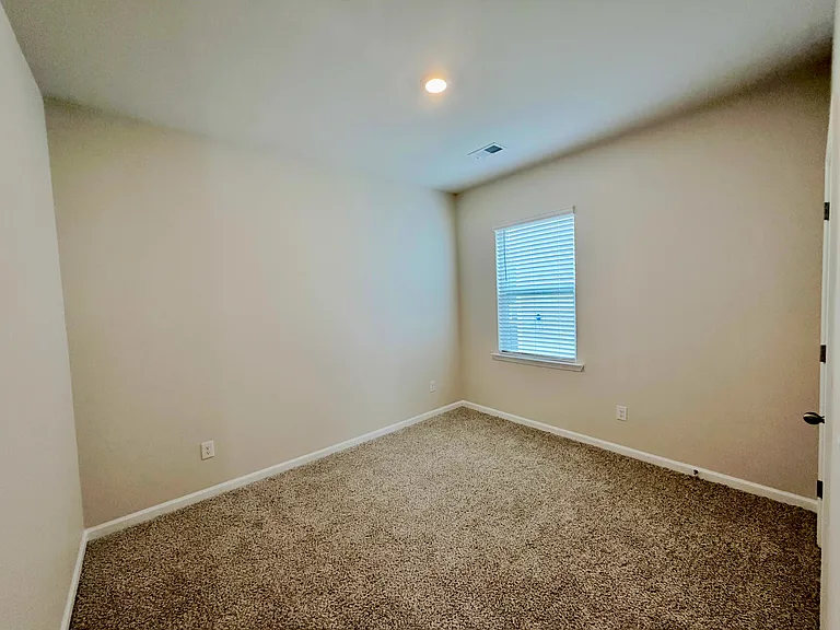 528 Ashwood Way — Photo 18