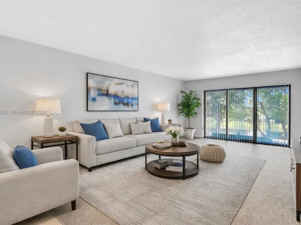 2322 S Cypress Bend Dr APT 311, Pompano Beach, FL 33069