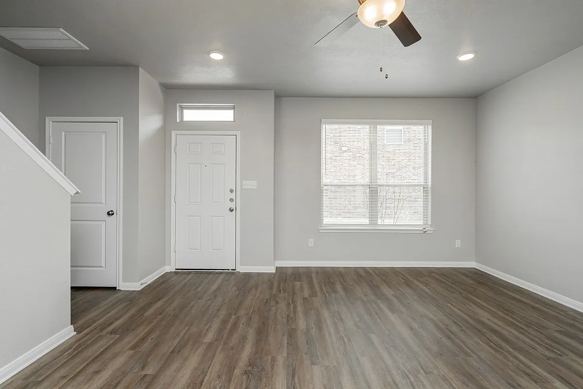 Building Photo - 4089 Cross Park Dr #1212