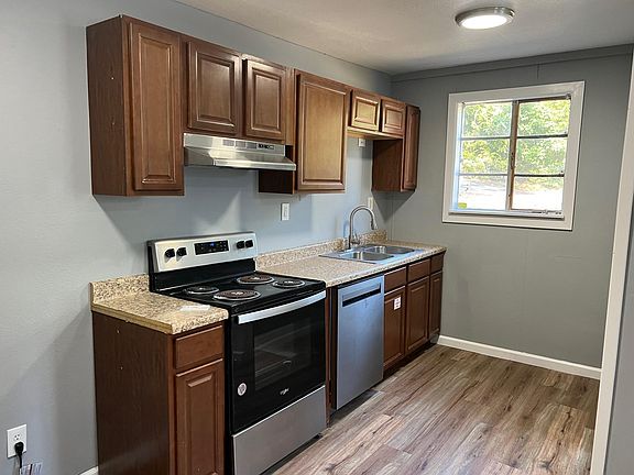 4th image of 1412 Armstrong Ave #6