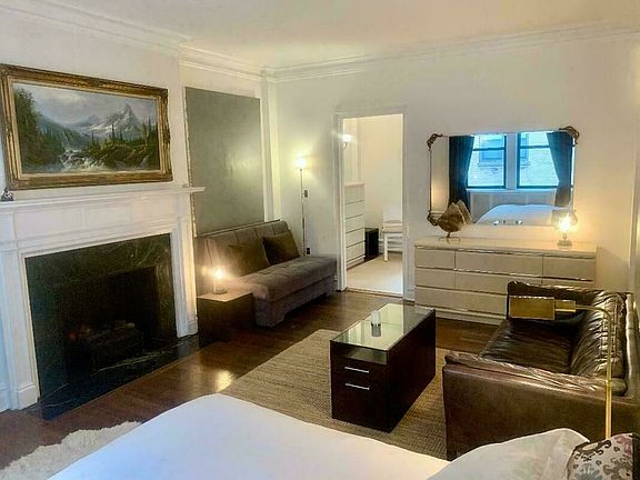 4th image of 135 W 58th St APT 9D