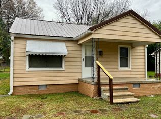 1106 Walnut St, Burlington, NC 27217
