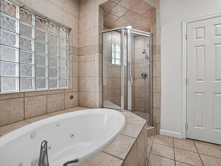 5410 Rose St — Photo 31