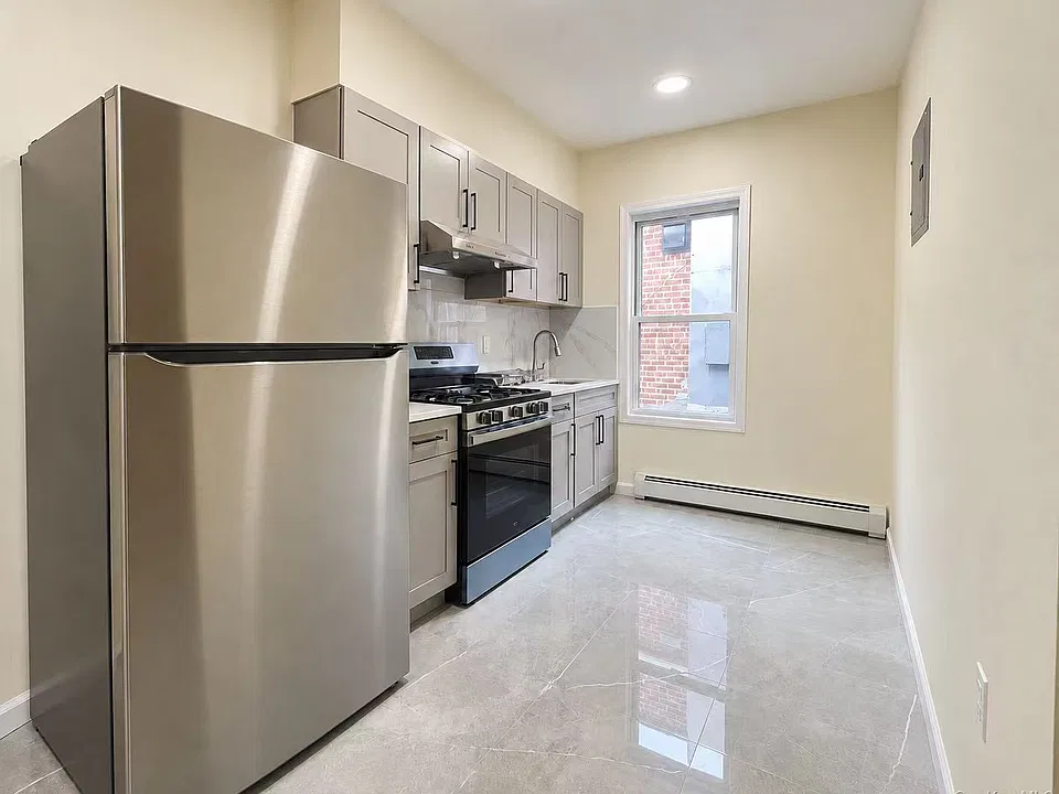 1006 Jericho Tpke
