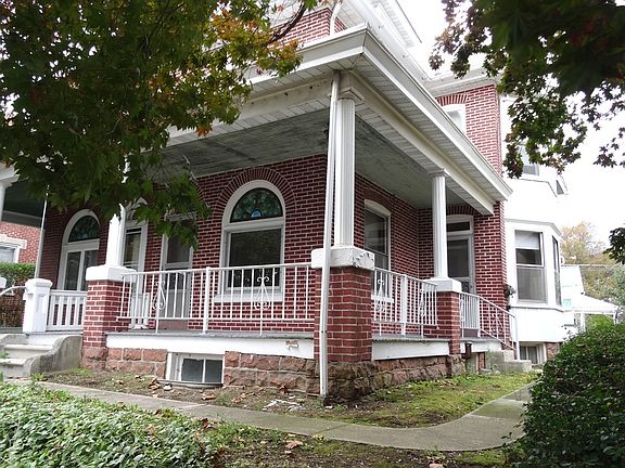 Front Porch & Side of House