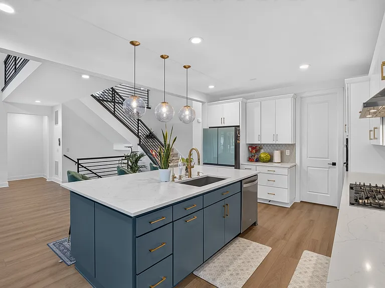 5868 Santa Cruz Point — Photo 18