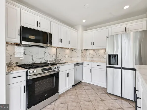 812 Forest Glen Rd, Silver Spring, MD 20901