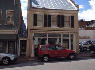 12 S New St, Staunton, VA 24401