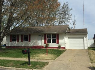 718 Joliet Rd, Marquette Heights, IL 61554