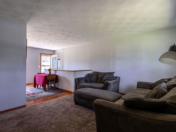 3rd image of 2042 Christilla Dr