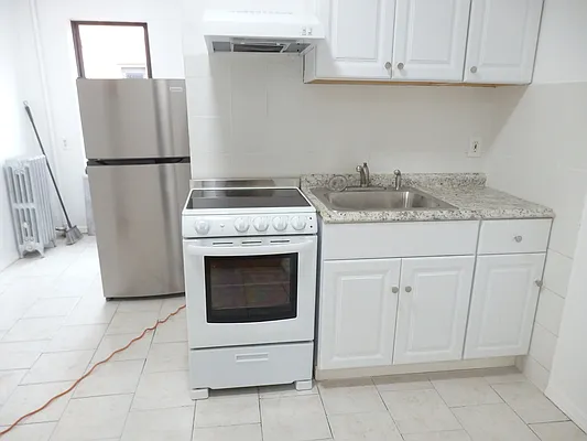 Rented by John O'Kelly Real Estate | media 6