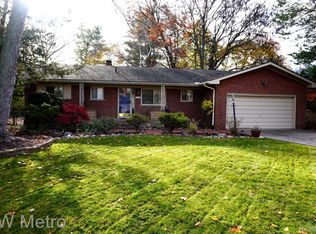 18745 Alhambra Ave, Lathrup Village, MI 48076