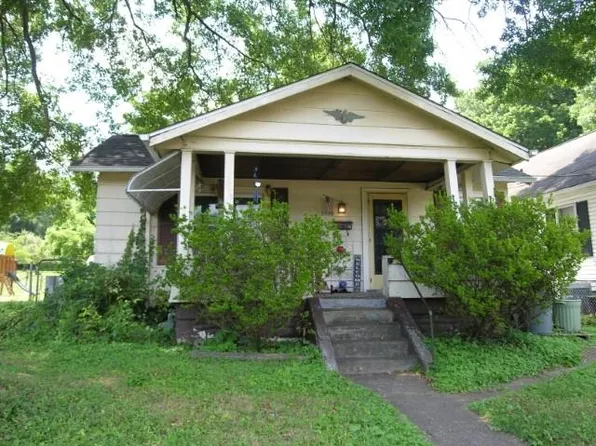 1119 25th St, Huntington, WV 25703