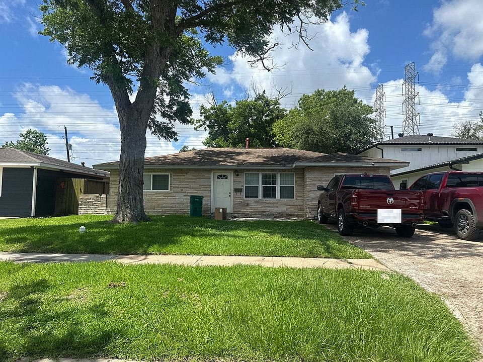 1st image of 404 Delta St