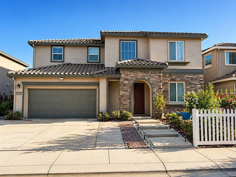 2345 Raphael Way — Photo 1