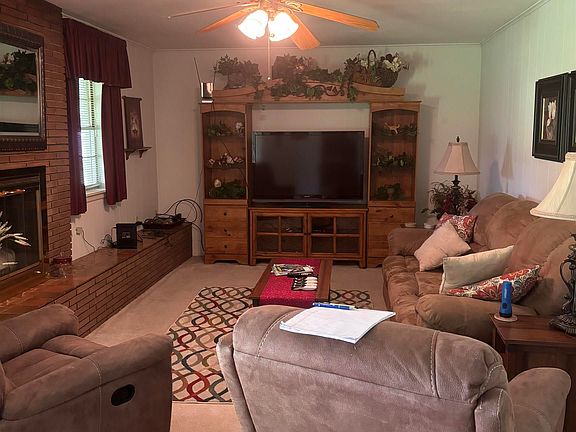 4th image of 187 Lakeshore Dr