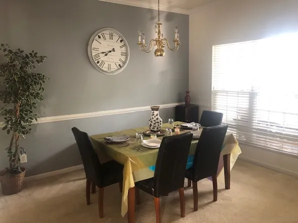 8 Suncrest Ct, Durham, NC 27703