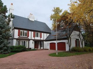 404 Burr Ridge Club Dr, Burr Ridge, IL 60527