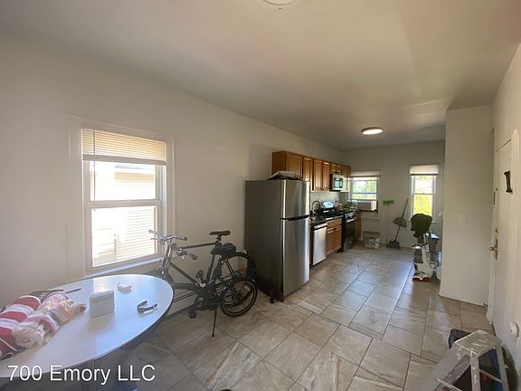 4th image of 700 Emory St #3