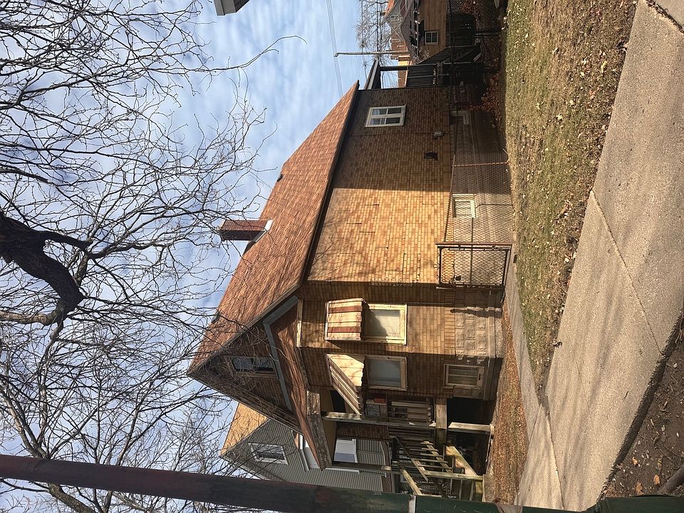 2nd image of 10823 S Ewing Ave