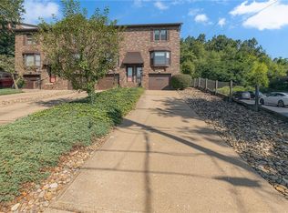 310 Leopard Ln, Beaver, PA 15009