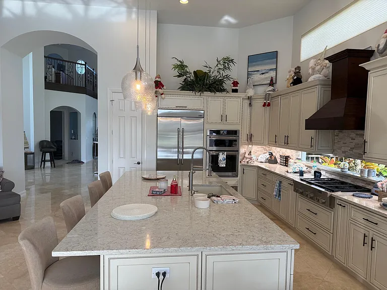 182 Rosalia Ct — Photo 5