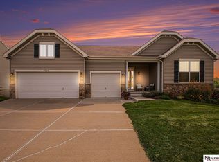 9006 N 158th St, Bennington, NE 68007
