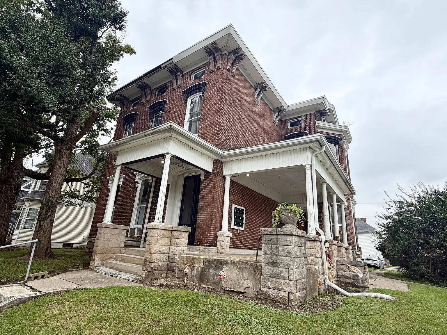 824 N. 10th St — Photo 2