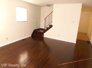 4824 Beacon Hill Rd, Columbus, OH 43228