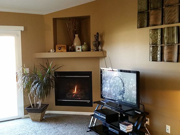 Living Room & Fireplace