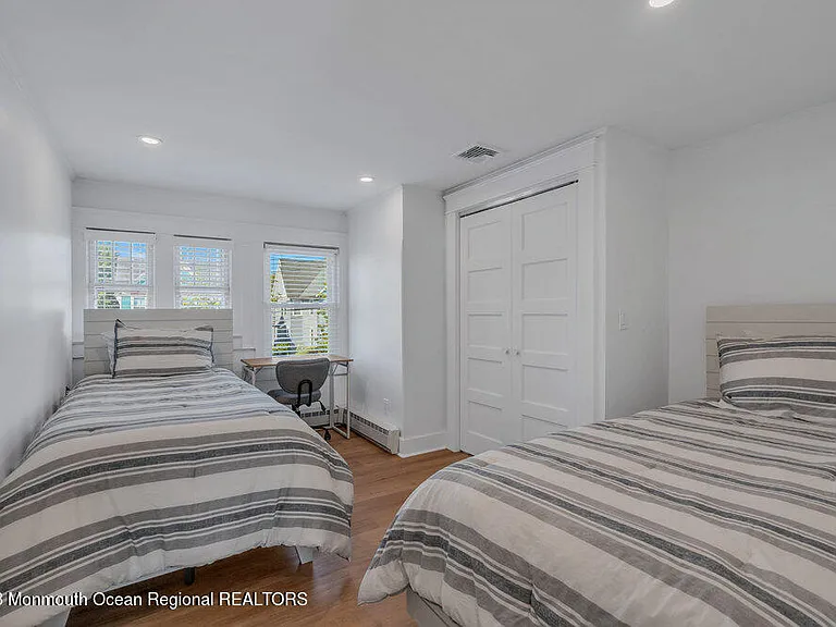 64 Curtis Ave — Photo 39