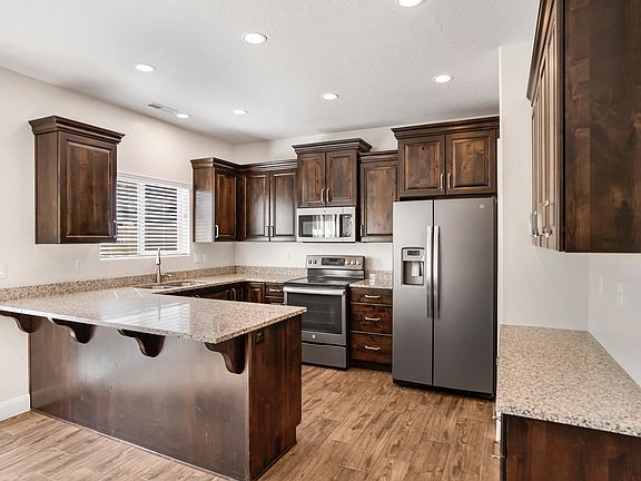 5th image of 1549 Northfield Rd #33
