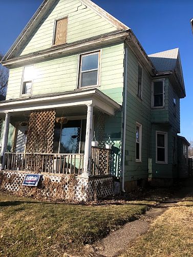 1st image of 1826 W 4th St