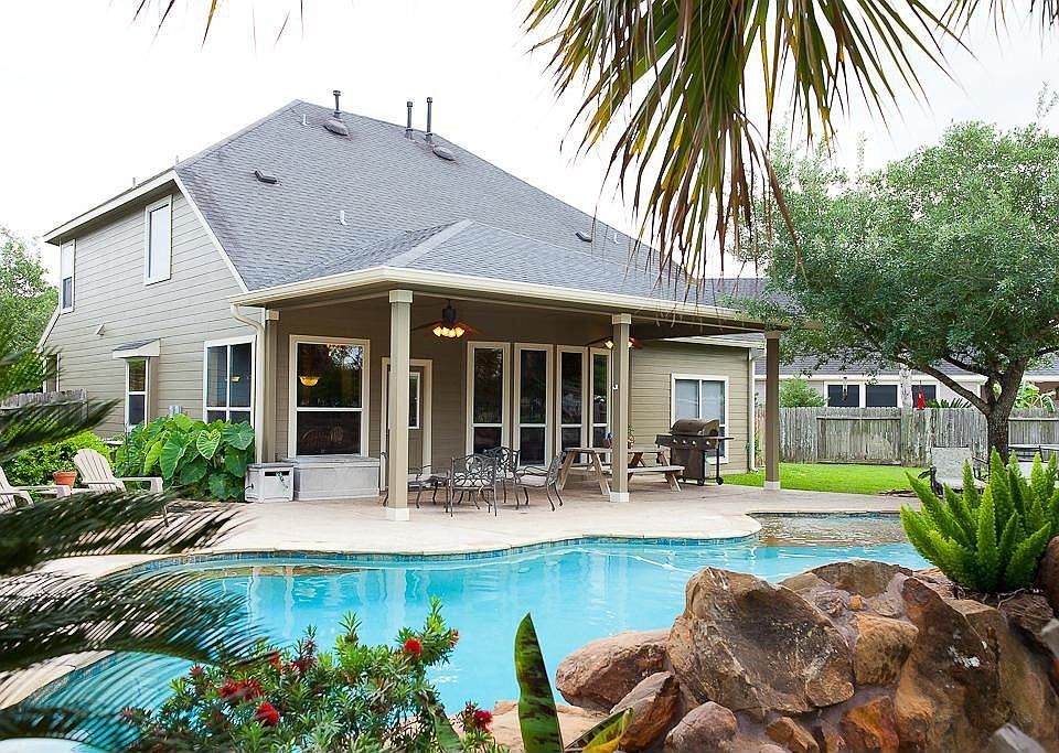 1st image of 13023 Poydras Ct