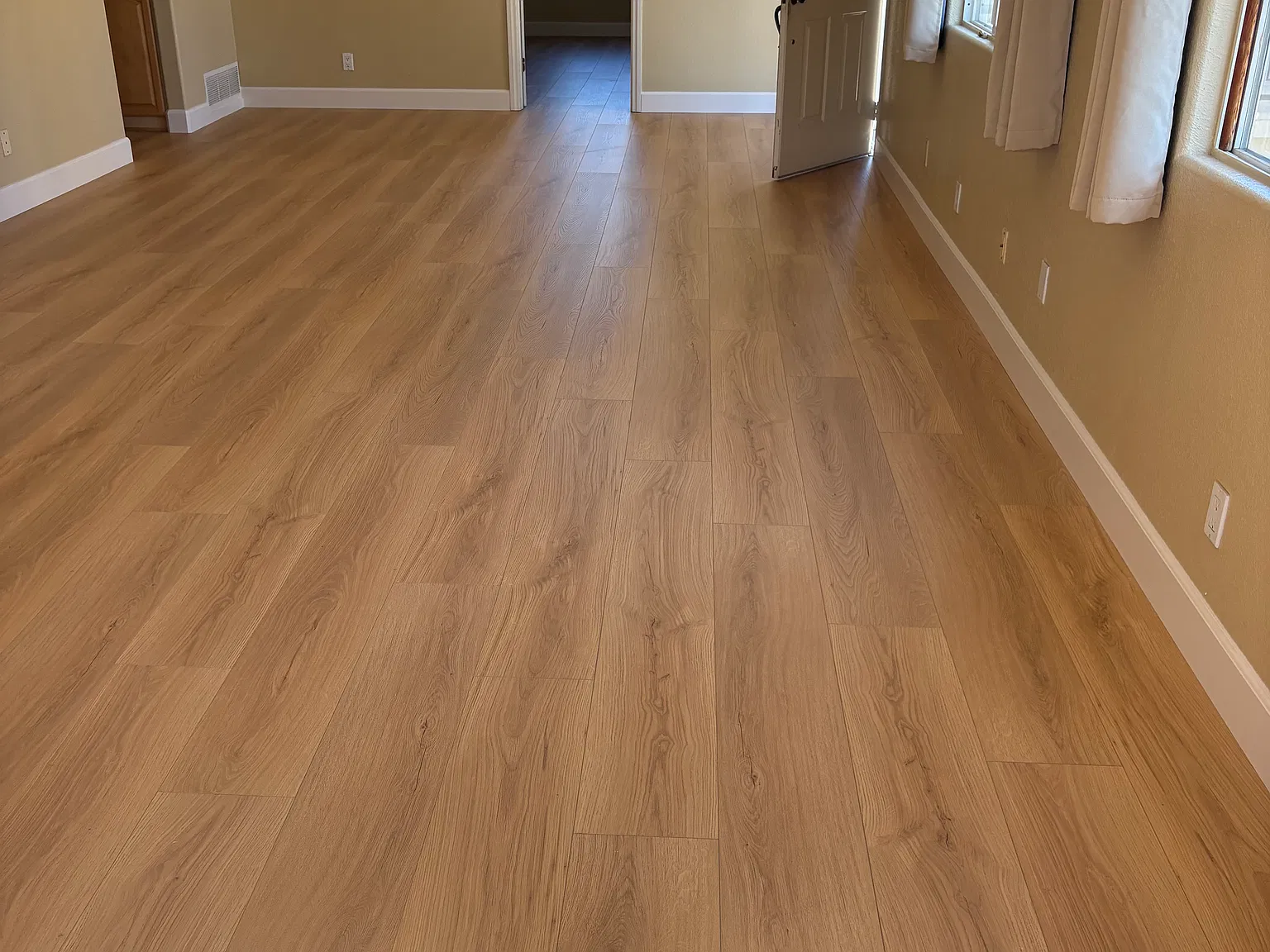 940 Calla Ave — Photo 2