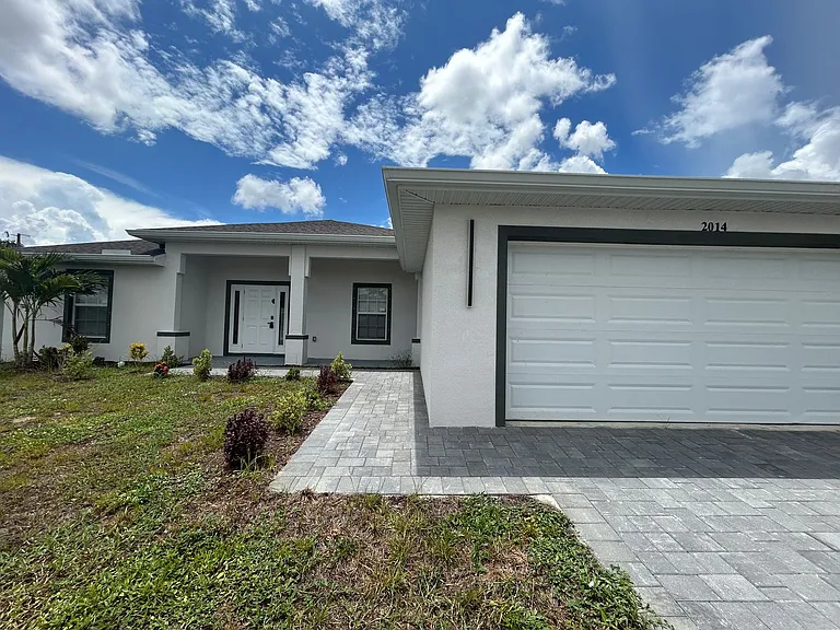 2014 Kismet Pkwy W — Photo 1