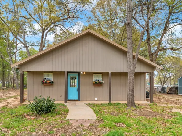 21159 Charina Cir, Chandler, TX 75758