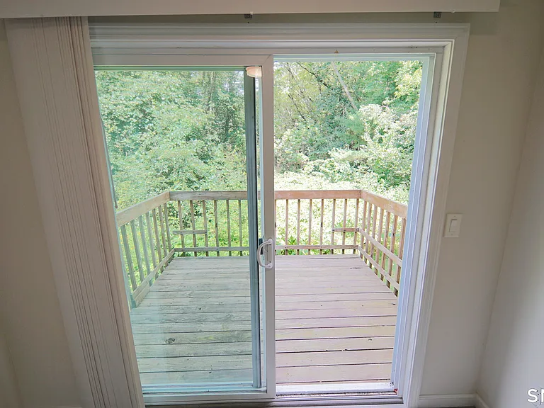 64 Crystal Ln #A — Photo 12
