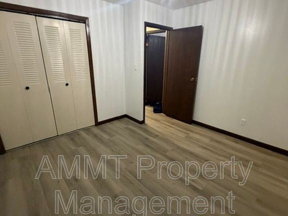 3rd image of 608 S Garnavillo St APT 2