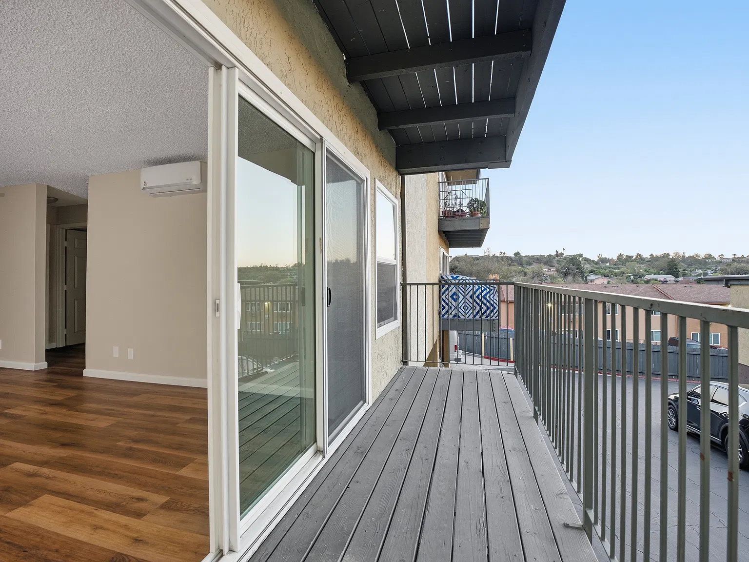 2 bed, 825 sqft, $2,275 — Photo 4