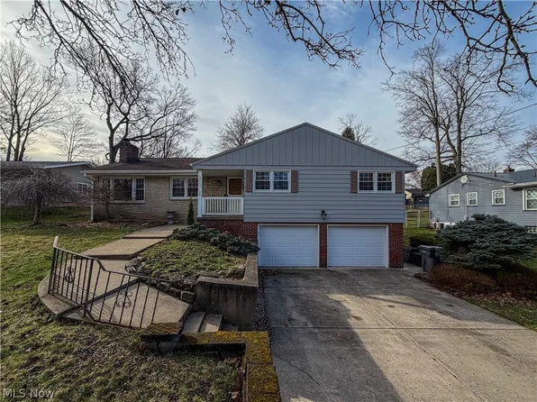 3161 Kingston Ln, Youngstown, OH 44511