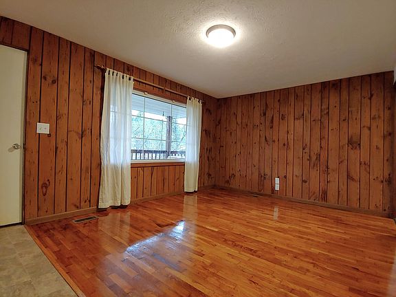 5th image of 307 Milburn Ave
