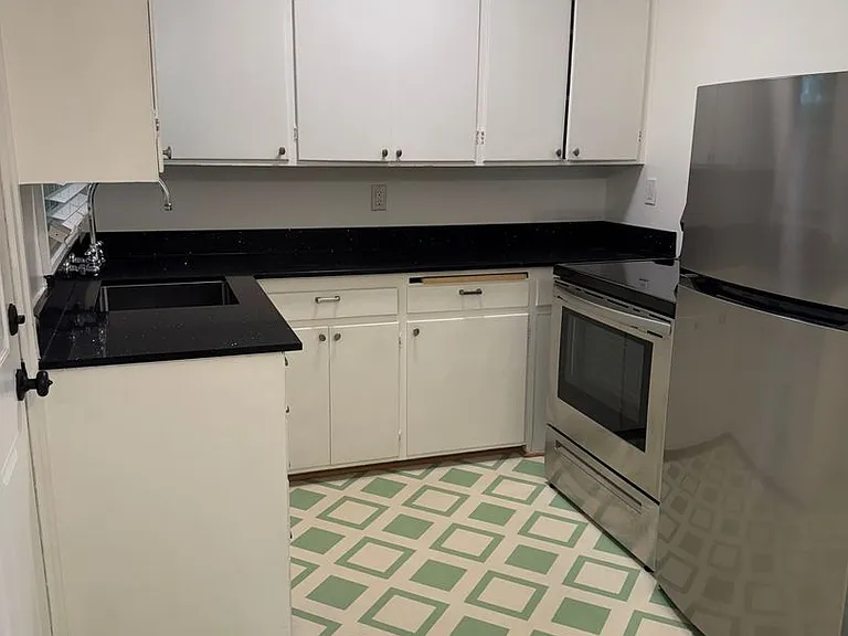 2400 N Killingsworth St — Photo 6
