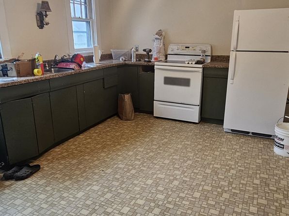 (undisclosed Address), New Britain, CT 06052